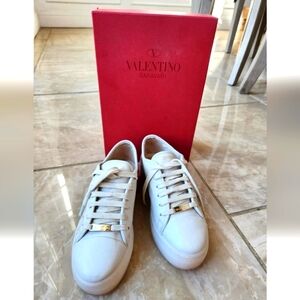 VALENTINO Monogram Sneakers Shoes size 37.5 US 37.5/7